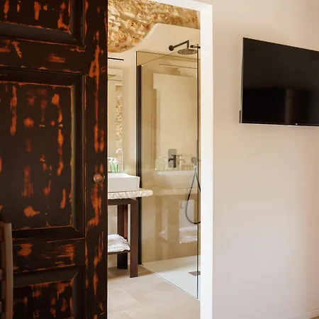 مزرعة للإقامة Castel Bricon لونيغو