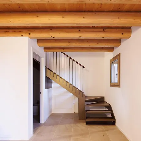 Castel Bricon مزرعة للإقامة لونيغو