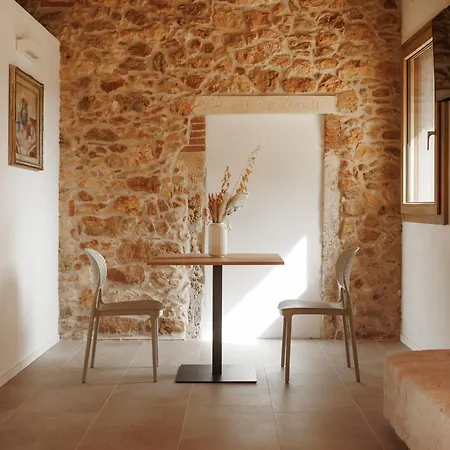 Castel Bricon مزرعة للإقامة لونيغو
